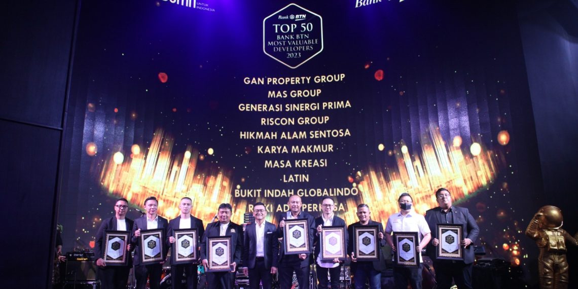 Tiga Pengembang Properti mendapatkan penghargaan Top 50 Bank BTN Most Valuable Developers , di di Spark Senayan, Jakarta, Kamis (9/02/2023).