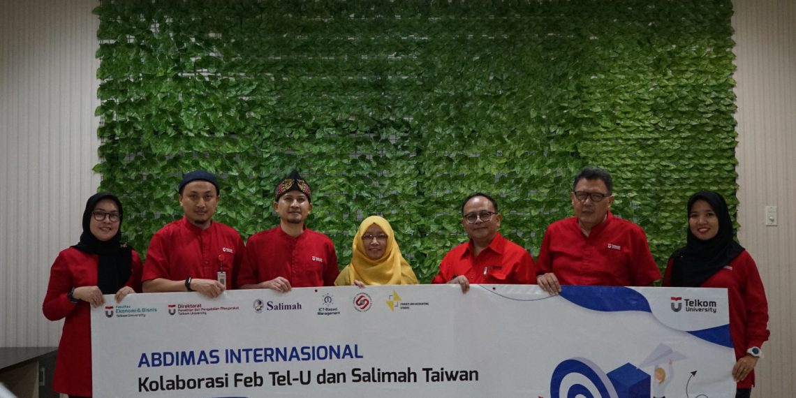 Kembangkan Digitalpreneurship, FEB Telkom University Gelar Abdimas Internasional bagi Pekerja Migran Taiwan