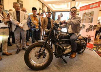 Komitmen Jabar Dorong Percepatan Kendaraan Bermotor Listrik Berbasis Baterai Sebagai bentuk implementasi Perpres Nomor 55 Tahun 2019