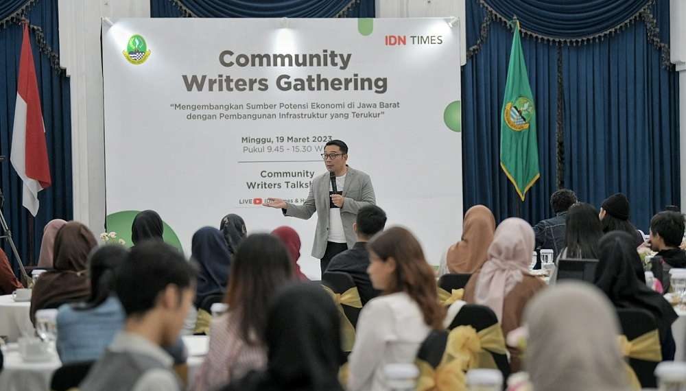 Siarkan Keberhasilan Jabar Melalui Tulisan