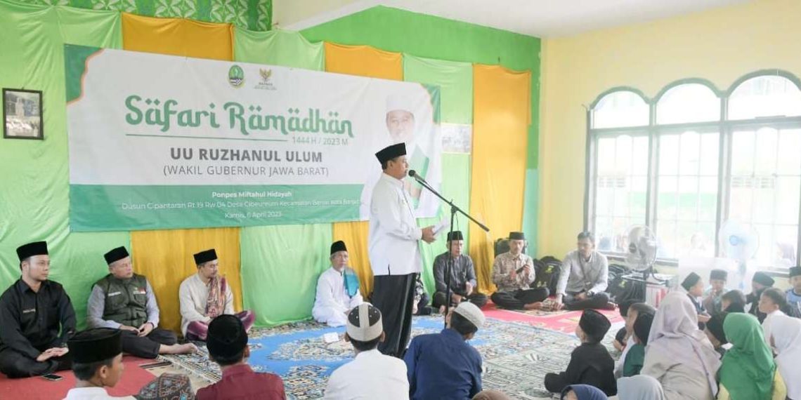Safari Ramadan, Wagub Uu Ruzhanul: Penguatan Regulasi Mudahkan Penyaluran Bantuan untuk Pesantren