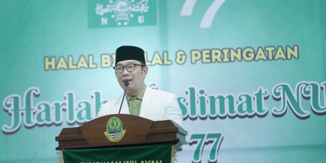 Desain Masjid Raya Islamic Center Jatim, Ridwan Kamil Dapat Penghargaan Jer Basuki Mawa Beya