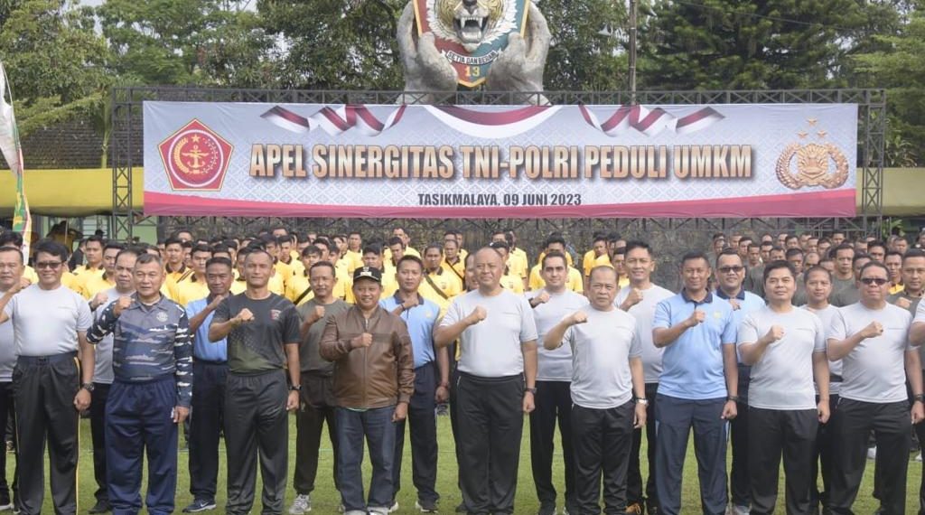 Kejuaraan Bulutangkis Solidkan TNI - Polri