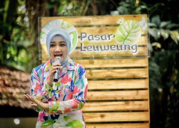 Hadiri Pasar Leuweung, Atalia Ridwan Kamil: Promosikan Teh dan Kopi Jabar