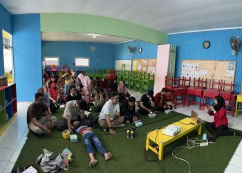Tim FEB Tel-U Bekali Wali Siswa SD Pintar Motivasi Anak soal Gadget
