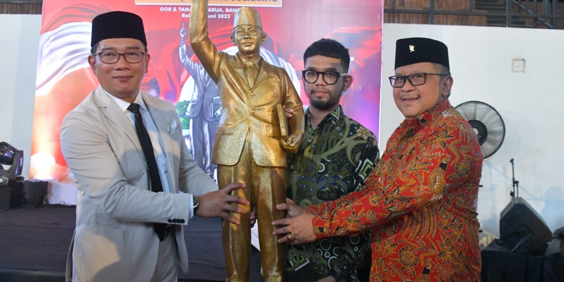 Monumen Plaza Soekarno