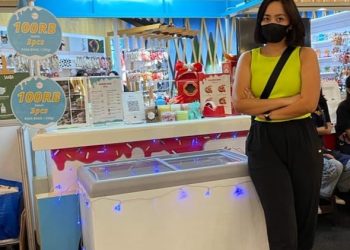 Woman Support Woman Ala Delapanrasa