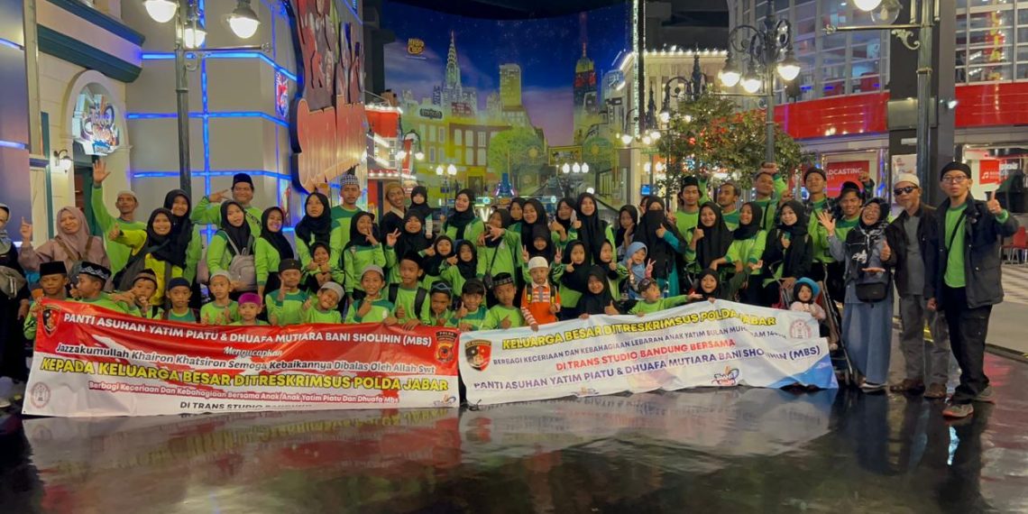 Rayakan Muharam, Dit Krimsus Polda Jabar Ajak Anak Yatim Berlibur