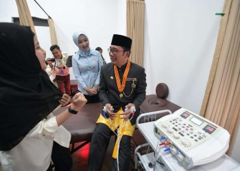 Gubernur Resmikan Klinik Khusus Lansia Inggit Garnasih