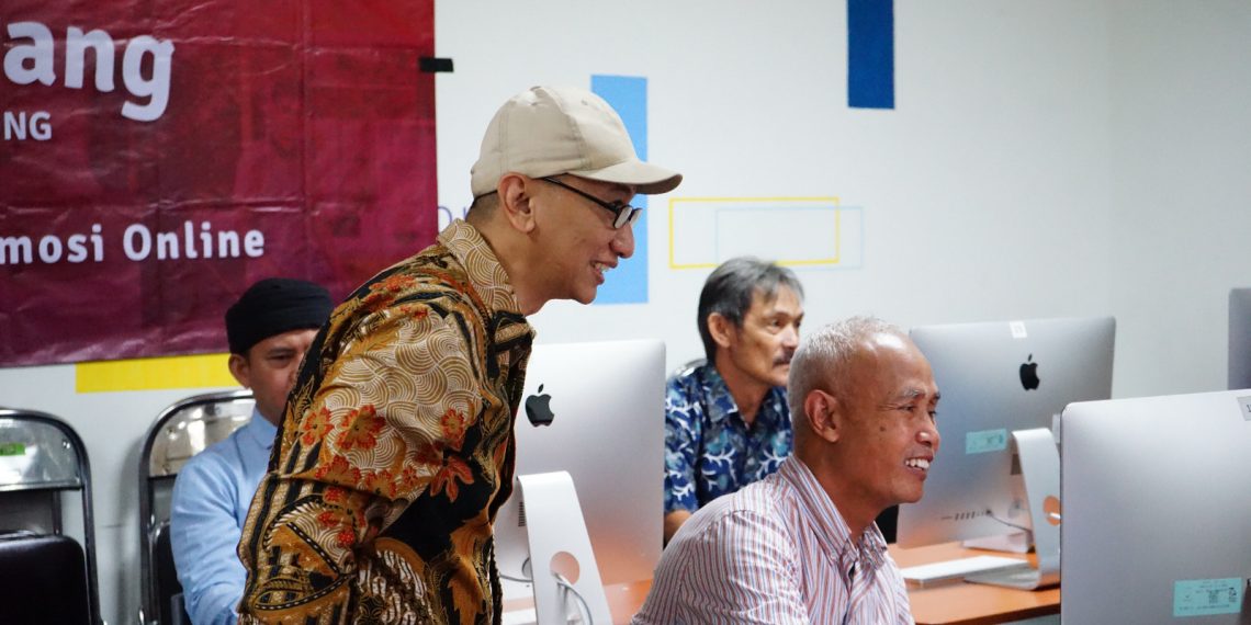 FEB Tel-U Bareng LPK  Entaskan Angka Pengangguran di Kab Bandung