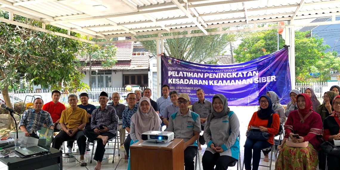 Awas Cyber Crime Marak! Tel-U Tingkatkan Literasi Warga