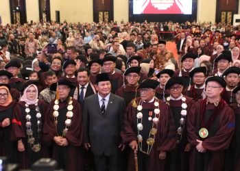 Prabowo Subianto: Wisudawan UKRI Harus Jadi Pemimpin Sejati