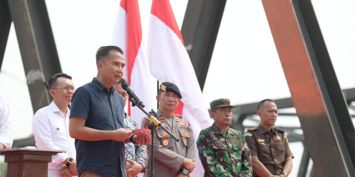 Peringati Hari Buruh Internasional, Bey Ajak Buruh Hadirkan Kegiatan Positif