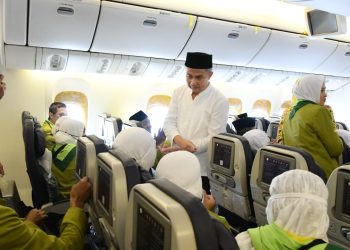 Kloter Subang Jadi Jemaah Haji Pertama Berangkat dari BIJB