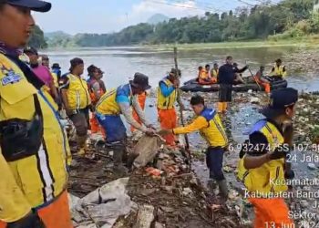 Tuntas 7 Hari! Penanganan Sampah di Jembatan Sapan Batujajar