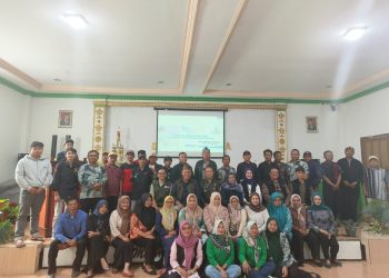 Bangkitkan Potensi Desa Wisata Tenjolaya: Program Abdimas Telkom University Bawa Terobosan