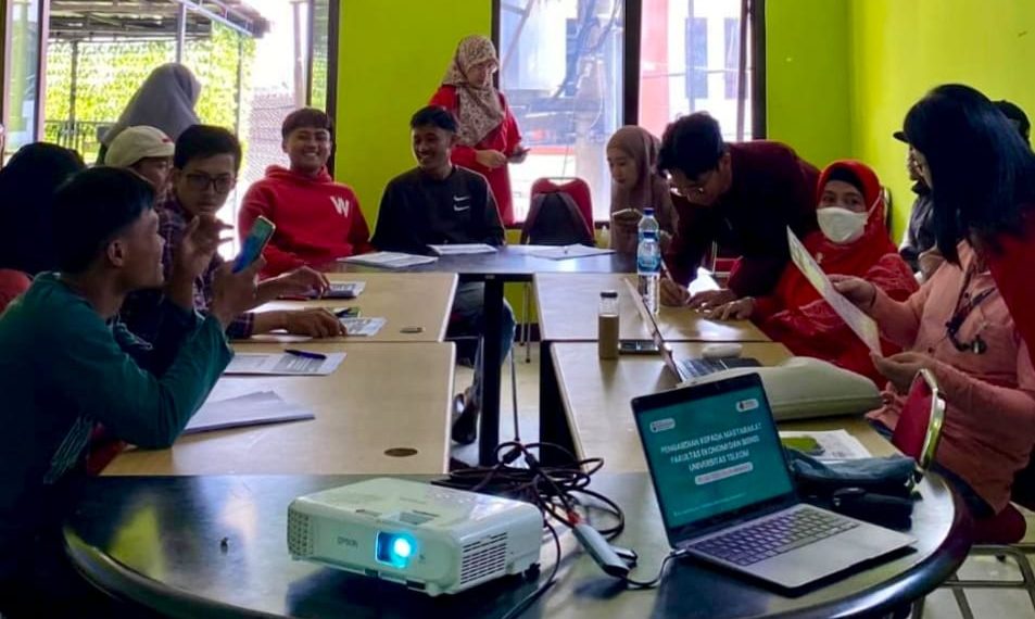 Kolaborasi Tel-U dan Desa Sugihmukti: Rahasia Dongkrak Wisatawan hingga Maksimalkan Cuan!