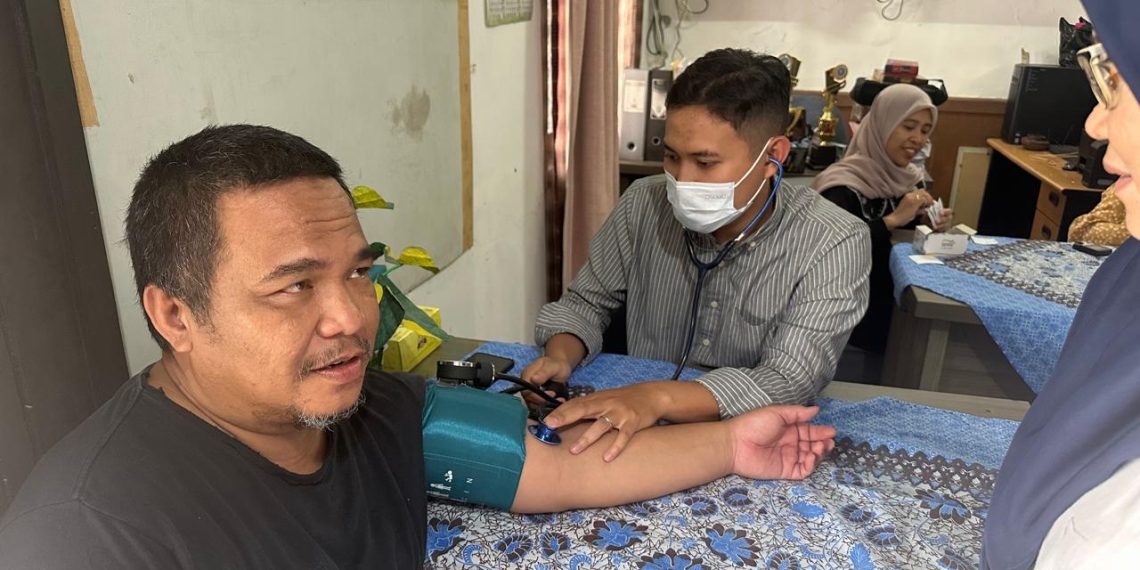 PTDI Gelar Cek Kesehatan Gratis untuk Lansia di Cijagra