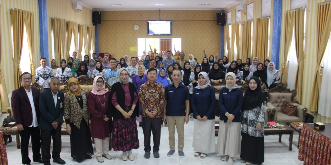 Guru di Bengkulu dapat Pelatihan Penulisan Buku dan Artikel Ilmiah