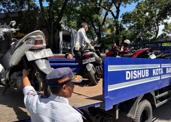 Terbatas Lahan, Bandung Terus Atasi Parkir Liar