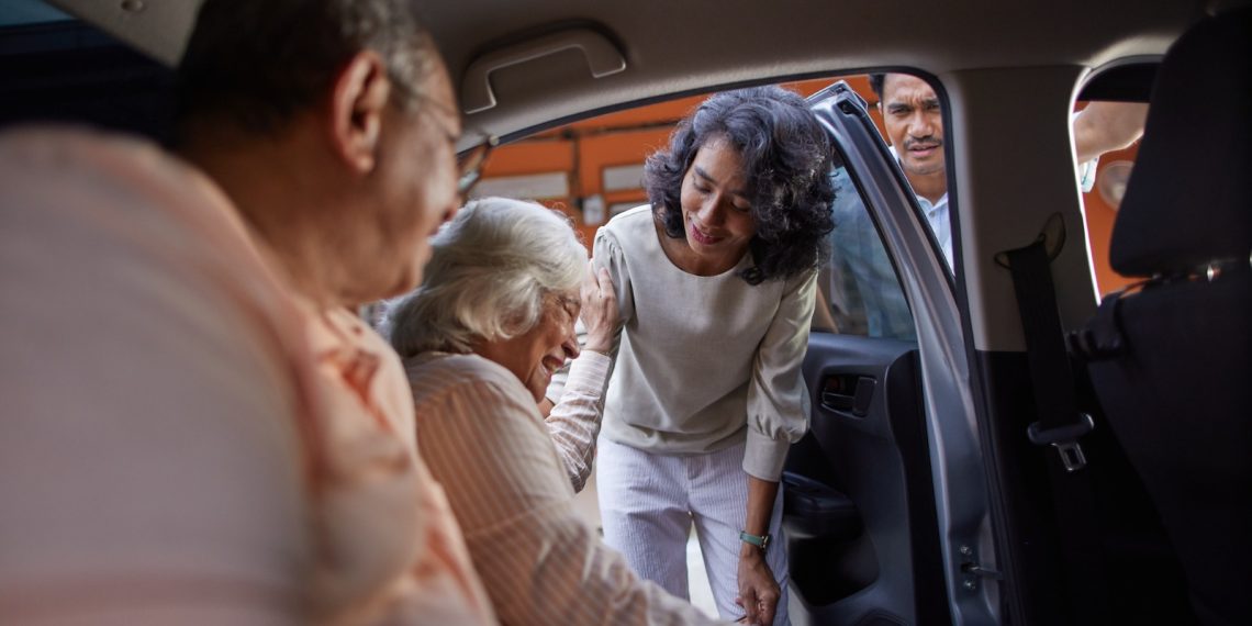 inDrive Kampanye Bagi-bagi Hadiah Mobil untuk Warga Bandung