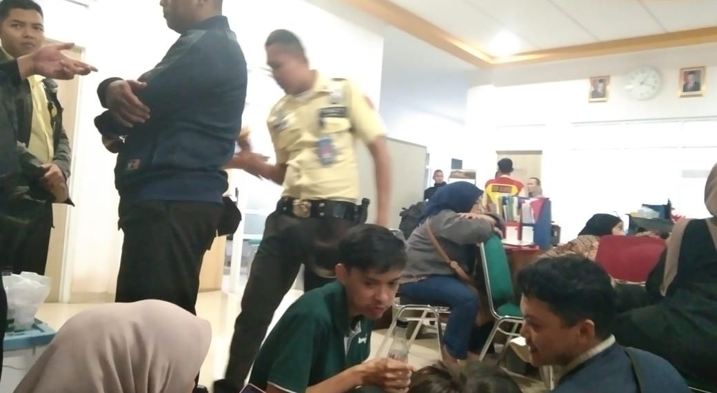 Karyawan Bandung Zoo Bentrok dengan Red Guard