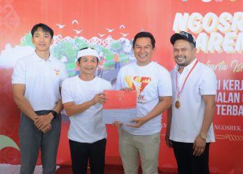 Ngosrek Purwakarta Raih Rekor MURI: Kerja Bakti Bersih Jalan oleh Peserta Terbanyak